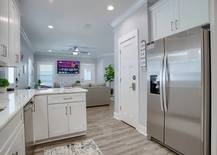Spacious House With Private Patio And Pool Access * Gulf Shores