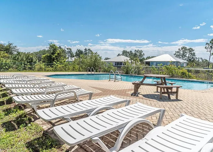 Holiday home Spacious House With Private Patio And Pool Access
